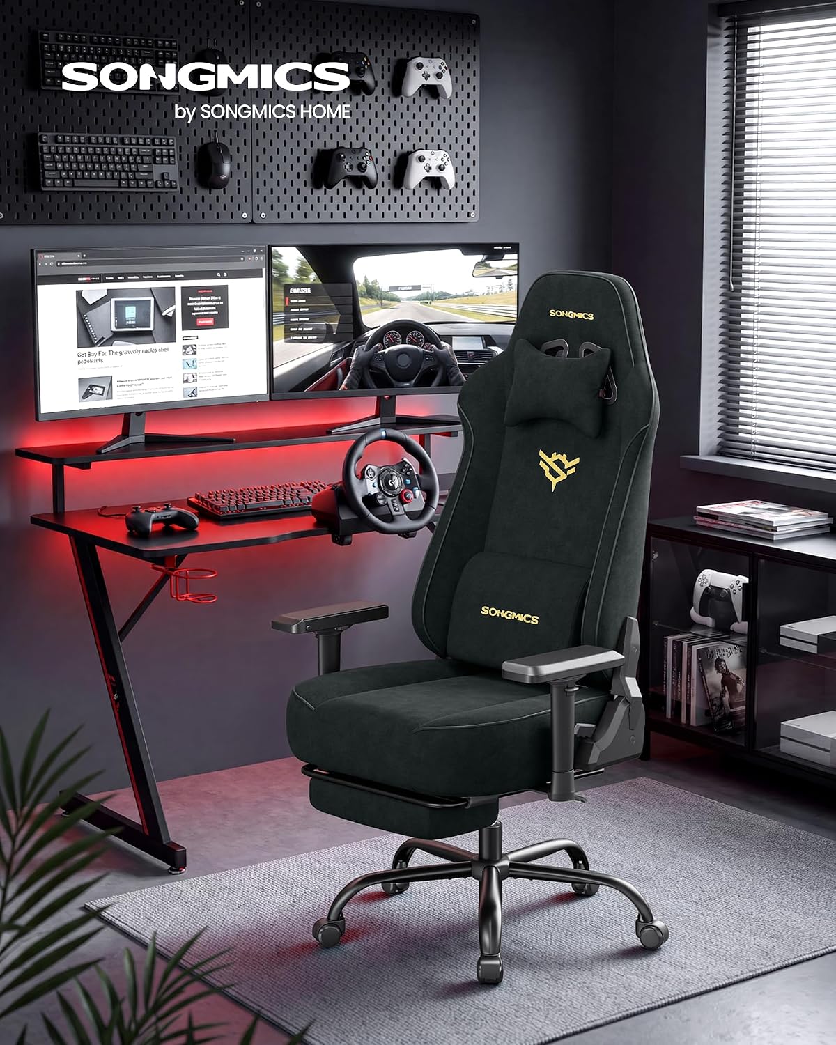 Gamestoel in gaming-setup met racestuur