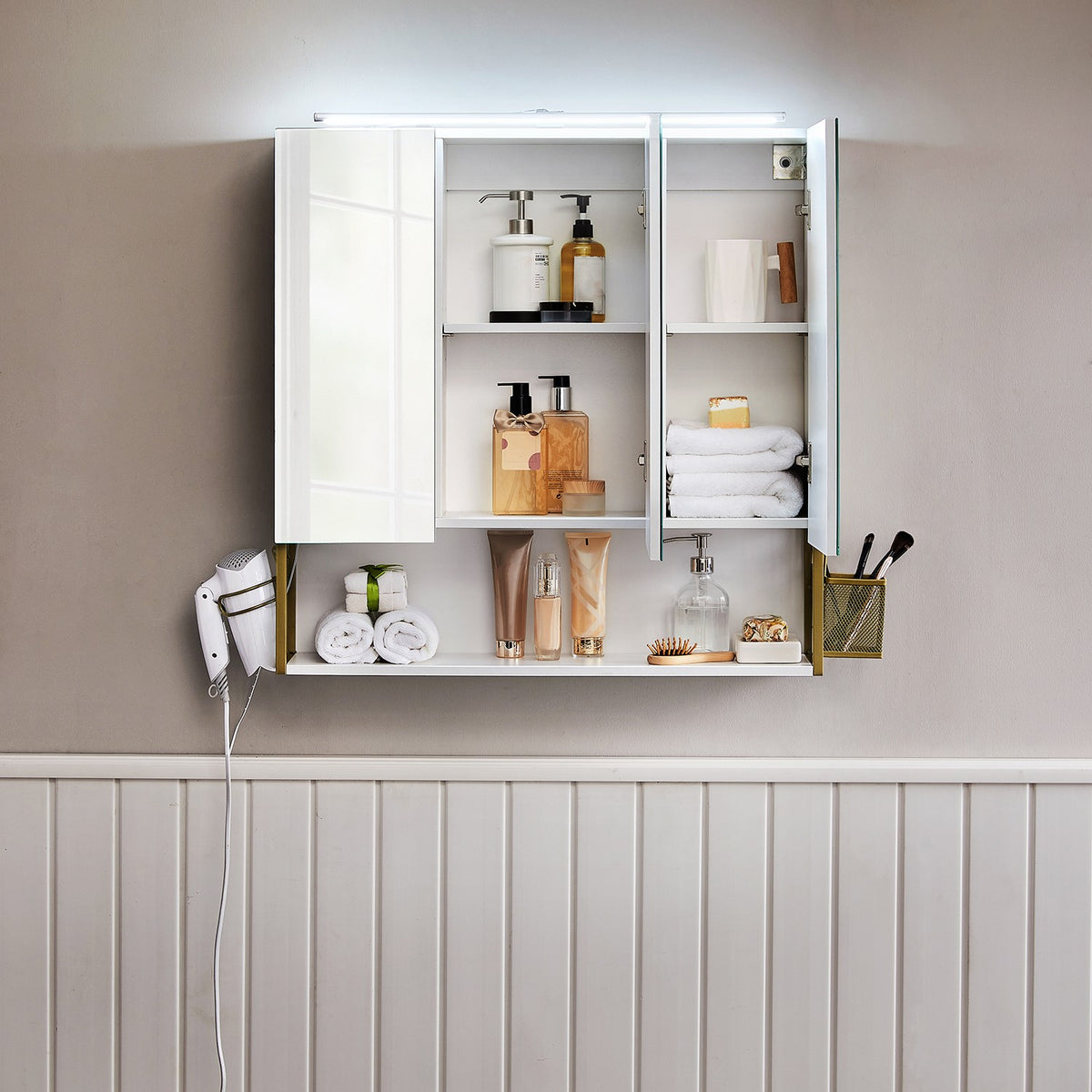 Spiegelkast met LED-Verlichting – 3 Spiegeldeuren – Föhnhouder & Opbergmandje – 70 x 14,5 x 70 cm