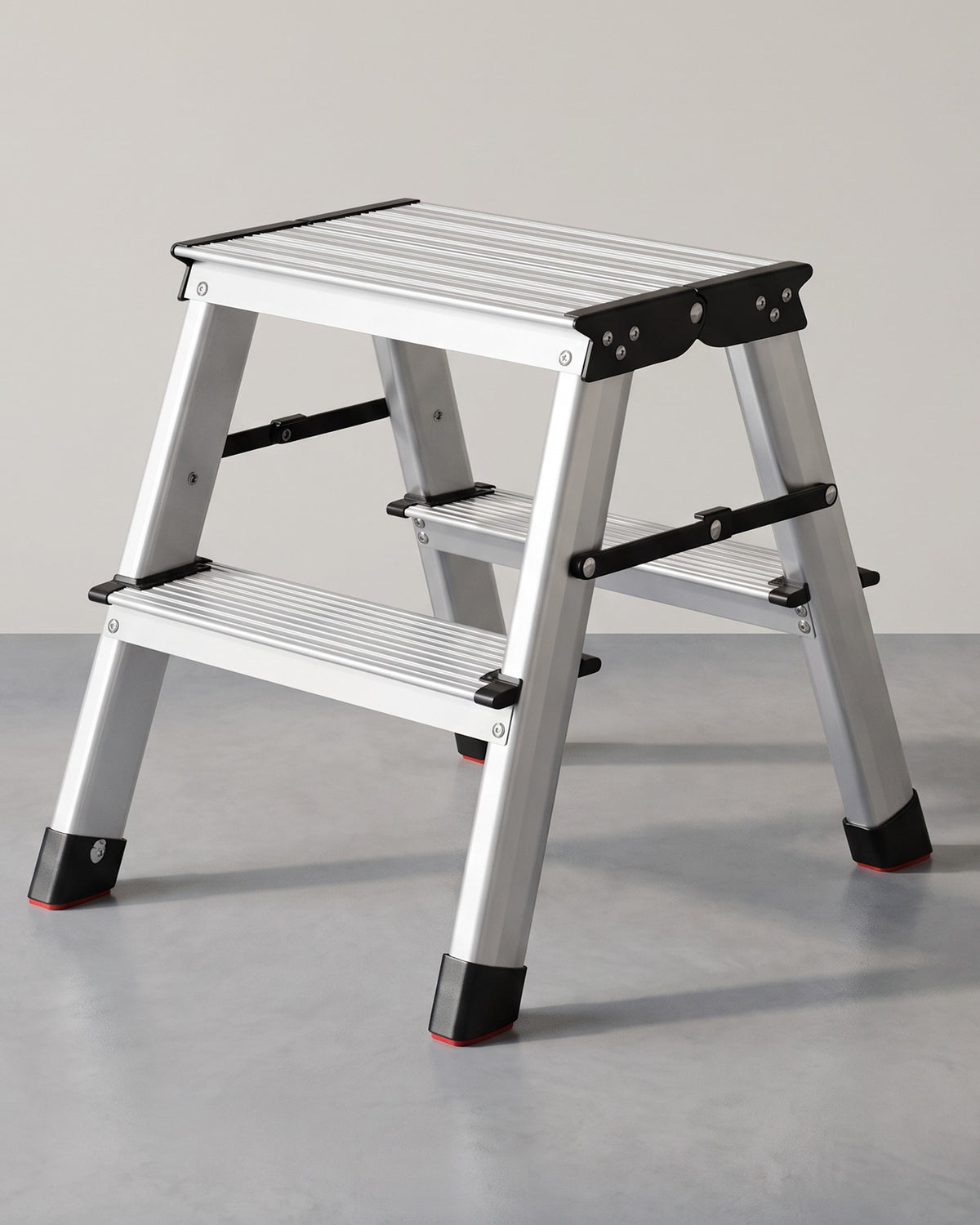 Aluminium Huishoudtrap – Dubbelzijdig & Inklapbaar – Antislip Treden – Tot 150 kg – 2, 3 of 4 Treden