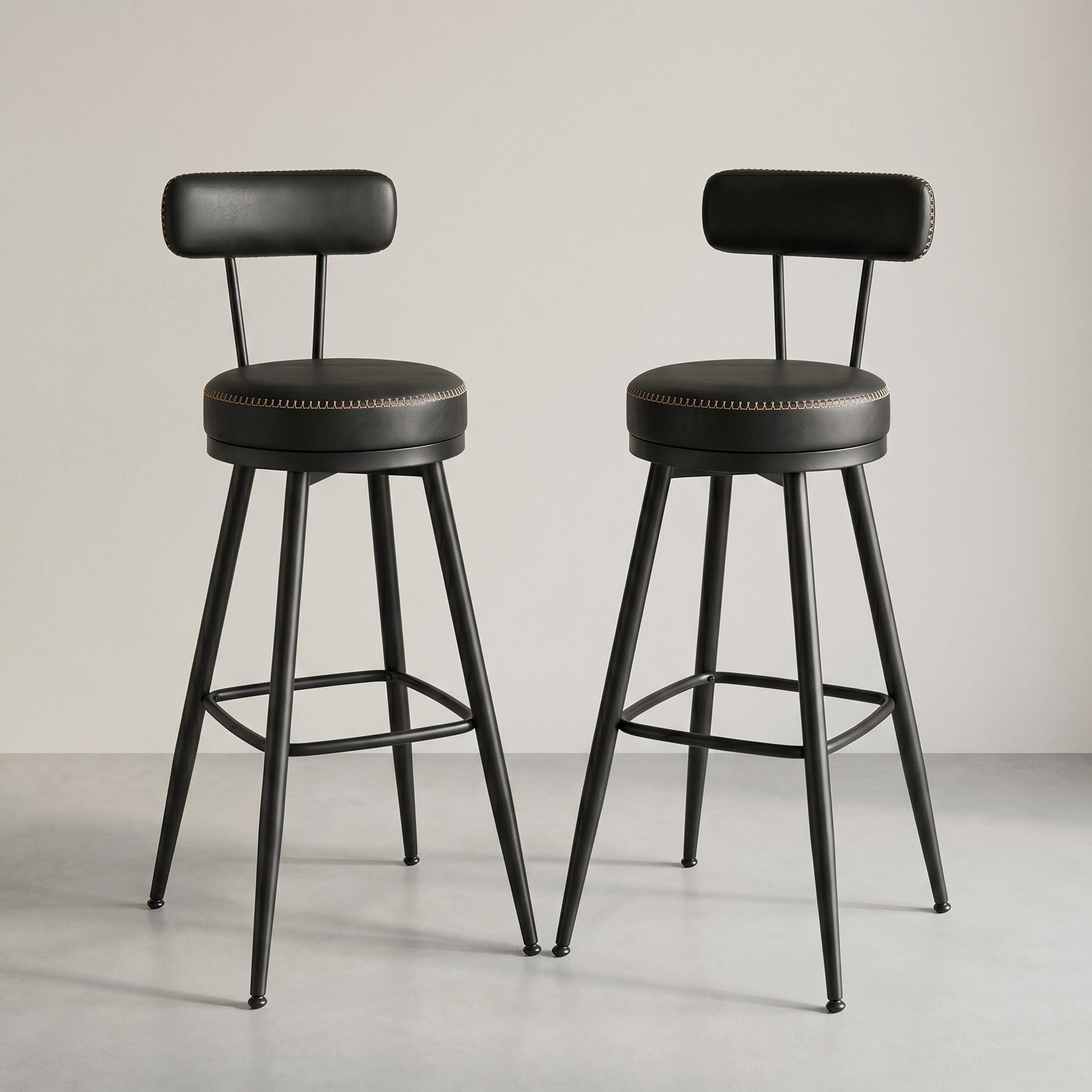 Set van 2 Barkrukken - 360° Draaibaar - Kunstleer - Industrieel Design