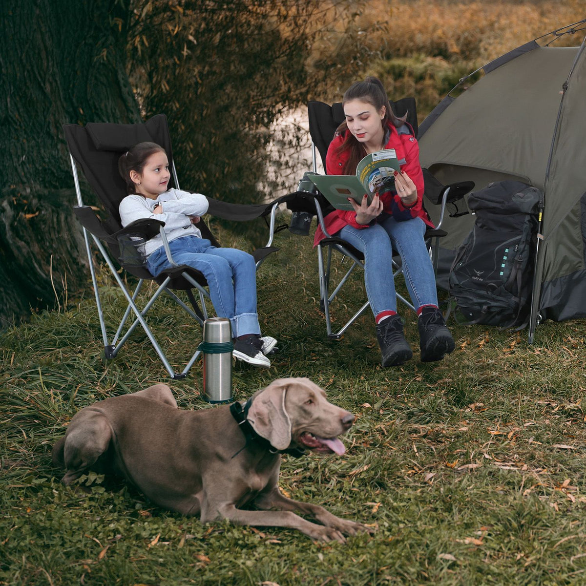 Campingstoel met Hoofdsteun en Bekerhouders – Inklapbaar met Armleuningen – Tot 150 kg – Zwart