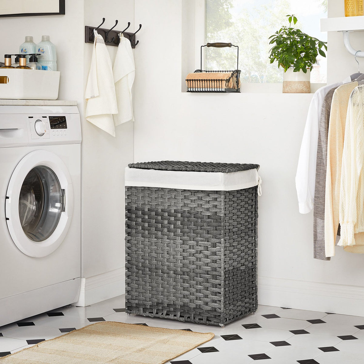 Wasmand van Handgevlochten Kunststof Rotan – Met Deksel en Uitneembare Waszak – 90 of 160 Liter