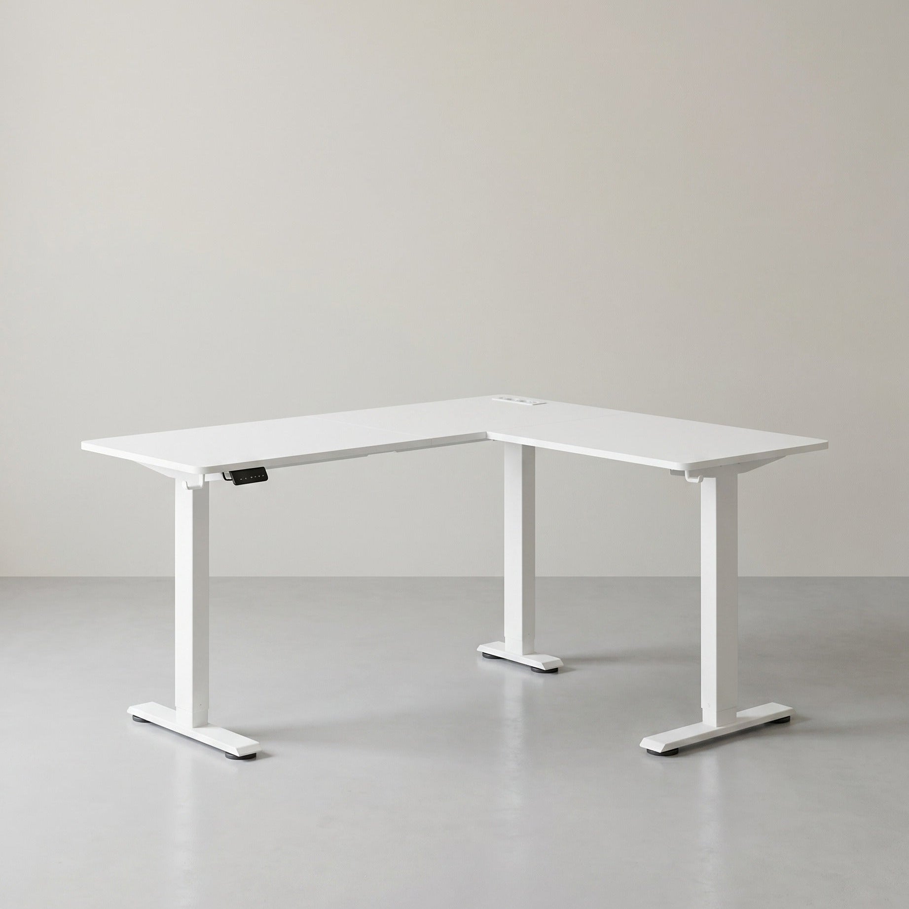 Zit Sta Hoekbureau Elektrisch – L-Vormig 140 x 160 cm – In Hoogte Verstelbaar – Stopcontact & USB – Geheugenfunctie