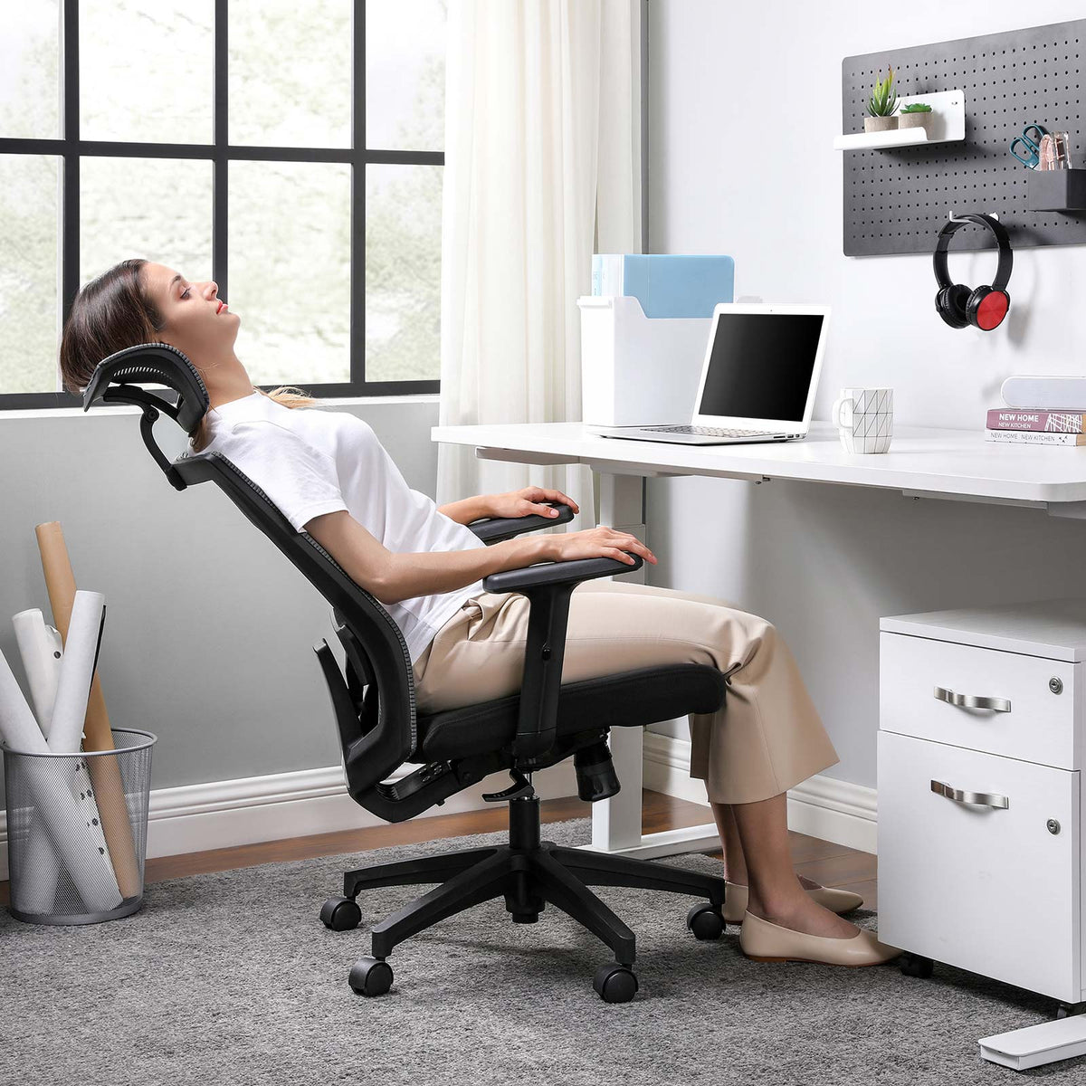 Ergonomische Bureaustoel met Netrug – Verstelbare Hoofd- en Lendensteun – Kantelbaar tot 120°