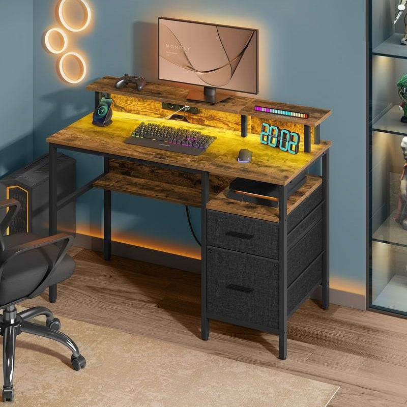 Bureau met LED - Verlichting - Computertafel met USB en Stopcontact - De Vries Meubels