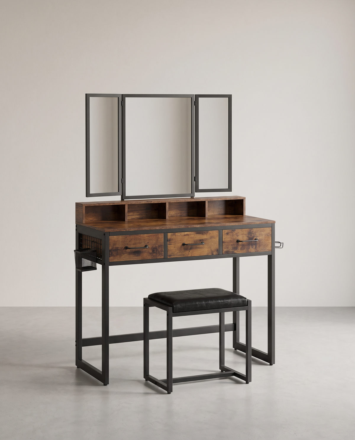 Kaptafel met Krukje en Driedelige Klapspiegel – 3 Lades & Open Vakken – Industrieel – 90 cm
