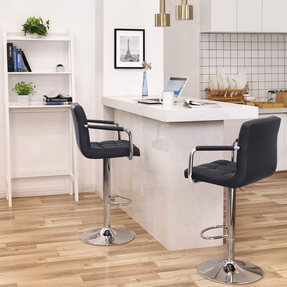 Set van 2 Luxe Barstoelen met Armleuning - Verstelbaar - Kunstleer - De Vries Meubels