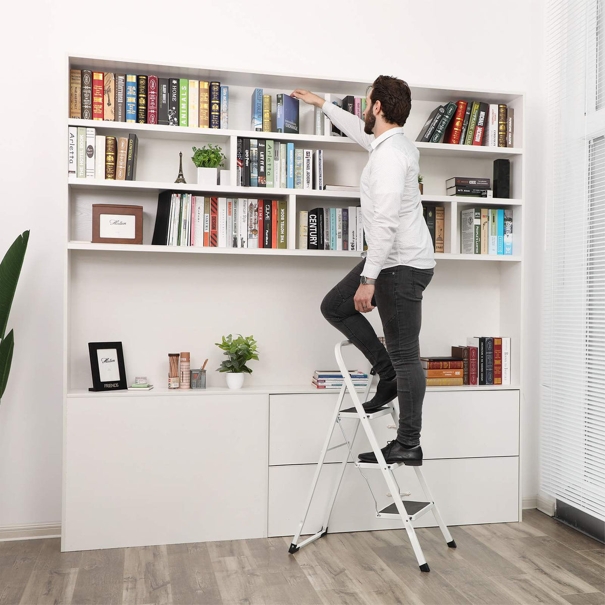 Opvouwbare Huishoudtrap – 3 Treden – Stalen Trapladder met Handgreep – 150 kg Draagvermogen
