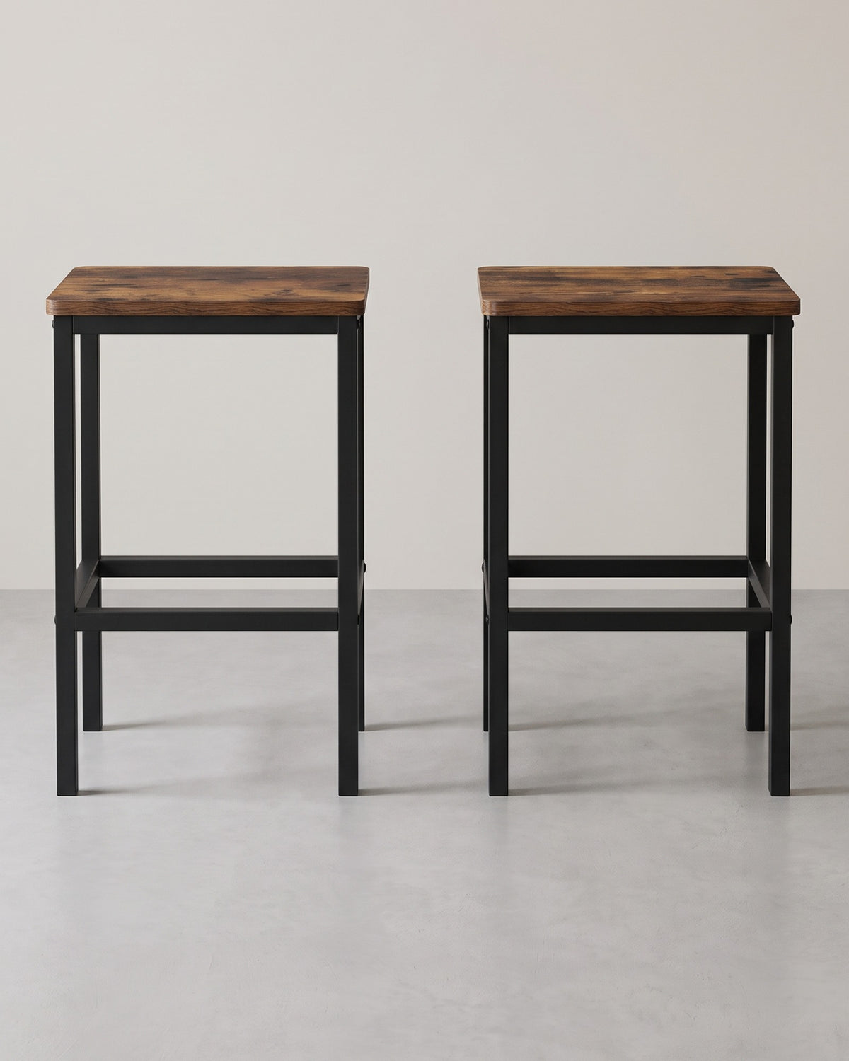 Barkrukken Set van 2 – Industrieel Design – Met Voetensteun – Vintage Bruin & Zwart – 65 cm