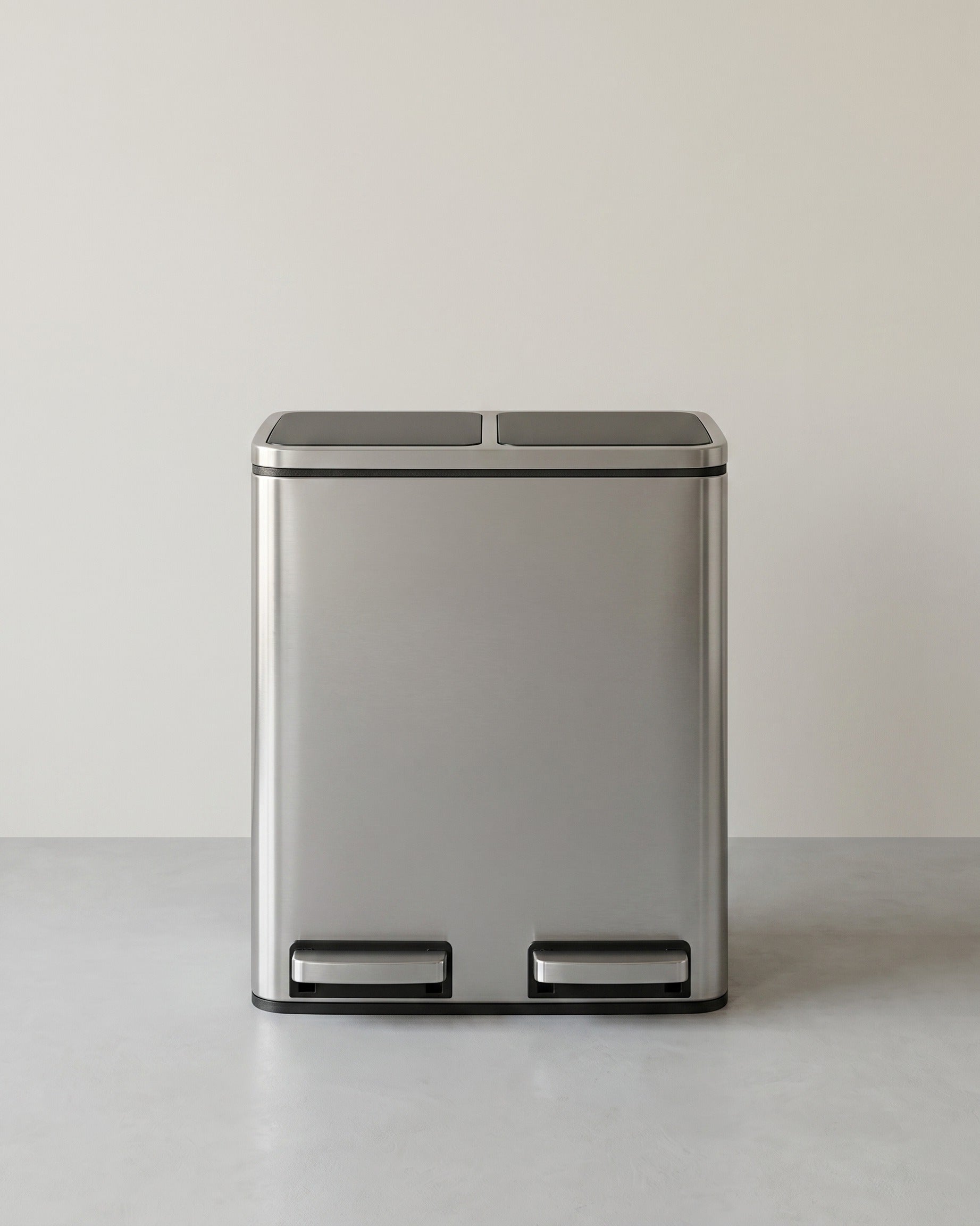 Dubbele Pedaalemmer 2 x 15 L – Afvalscheiding met Softclose – RVS Prullenbak met Binnenemmers