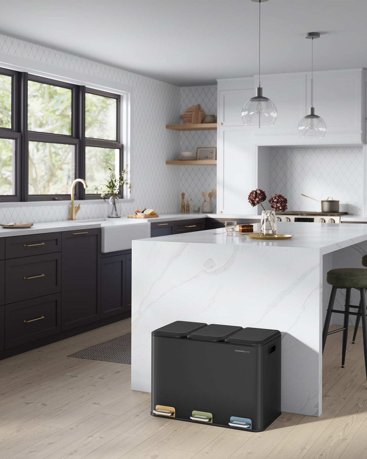 Prullenbak met 3 Vakken 3 x 15 L – Afvalscheiding met Gekleurde Pedalen – Softclose – Stalen Deksels