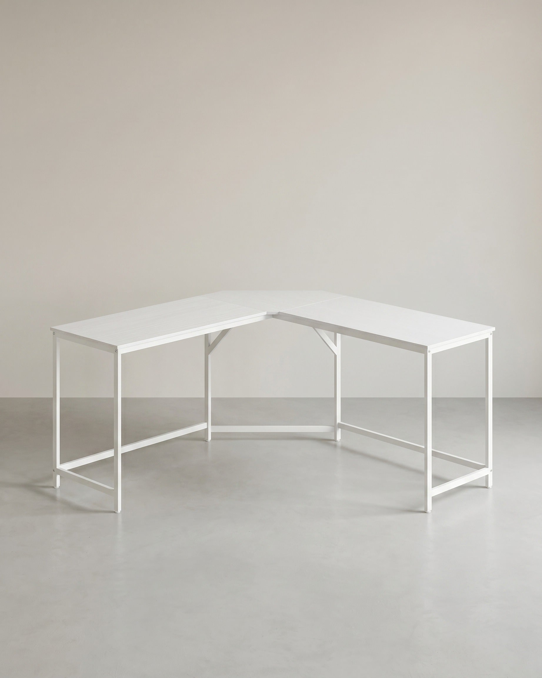 Hoekbureau L-Vormig 149 x 149 cm – Met Kabeldoorvoer – Ruimtebesparend – Tot 50 kg